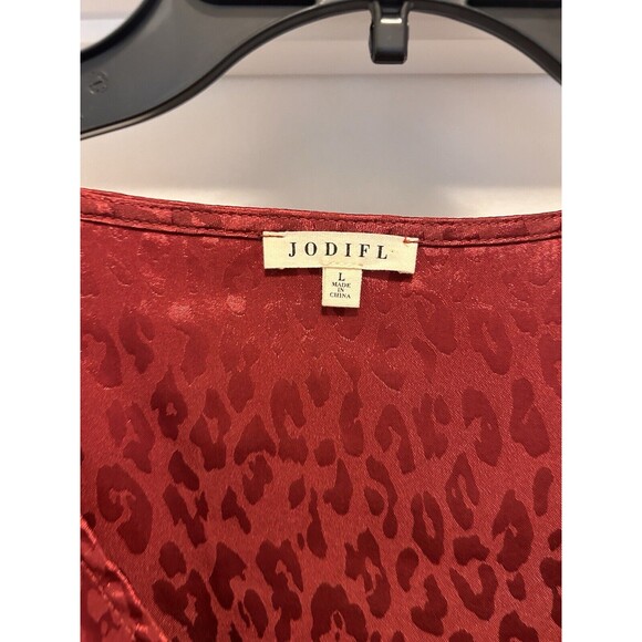 Jodifl Blouse Size Large Burgundy Satin Leopard Print V-Neck Babydoll  Tunic LS - Picture 2 of 4
